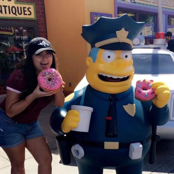 Meet your Posher, Jennifer - Picture 2 of 2